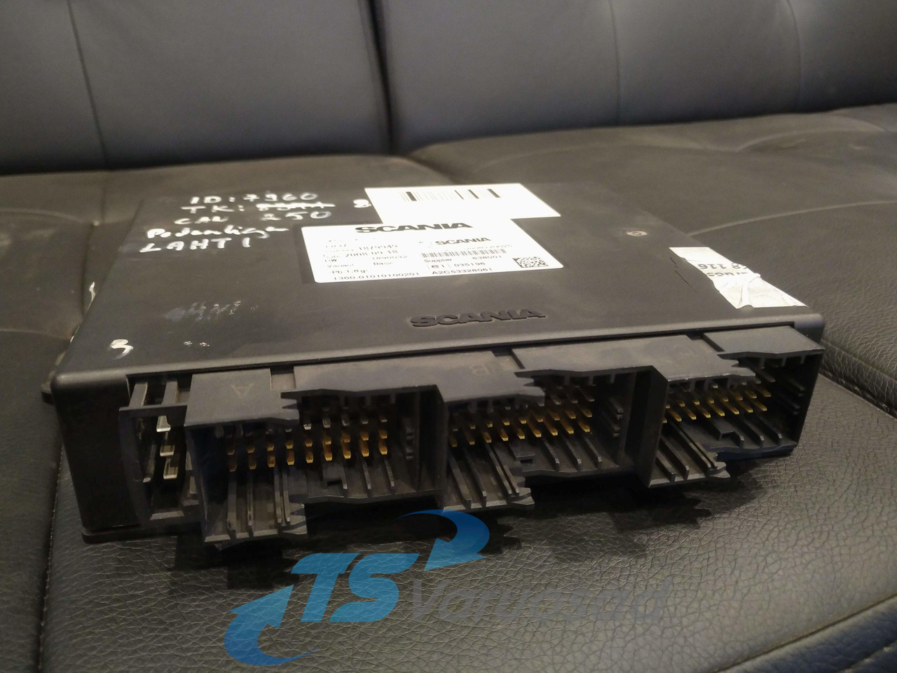 Scania Ecu, COO7 1879949 - Unidad de control para Camión: foto 2 Scania Ecu, COO7 1879949 - Unidad de control para Camión: foto 2