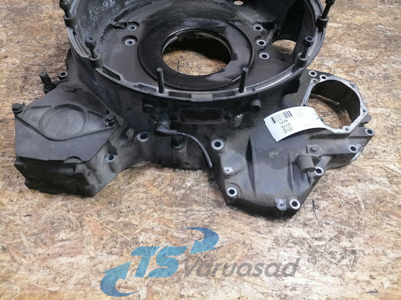 Scania Flywheel housing 1793662 - Volante de inercia para Camión: foto 4 Scania Flywheel housing 1793662 - Volante de inercia para Camión: foto 4