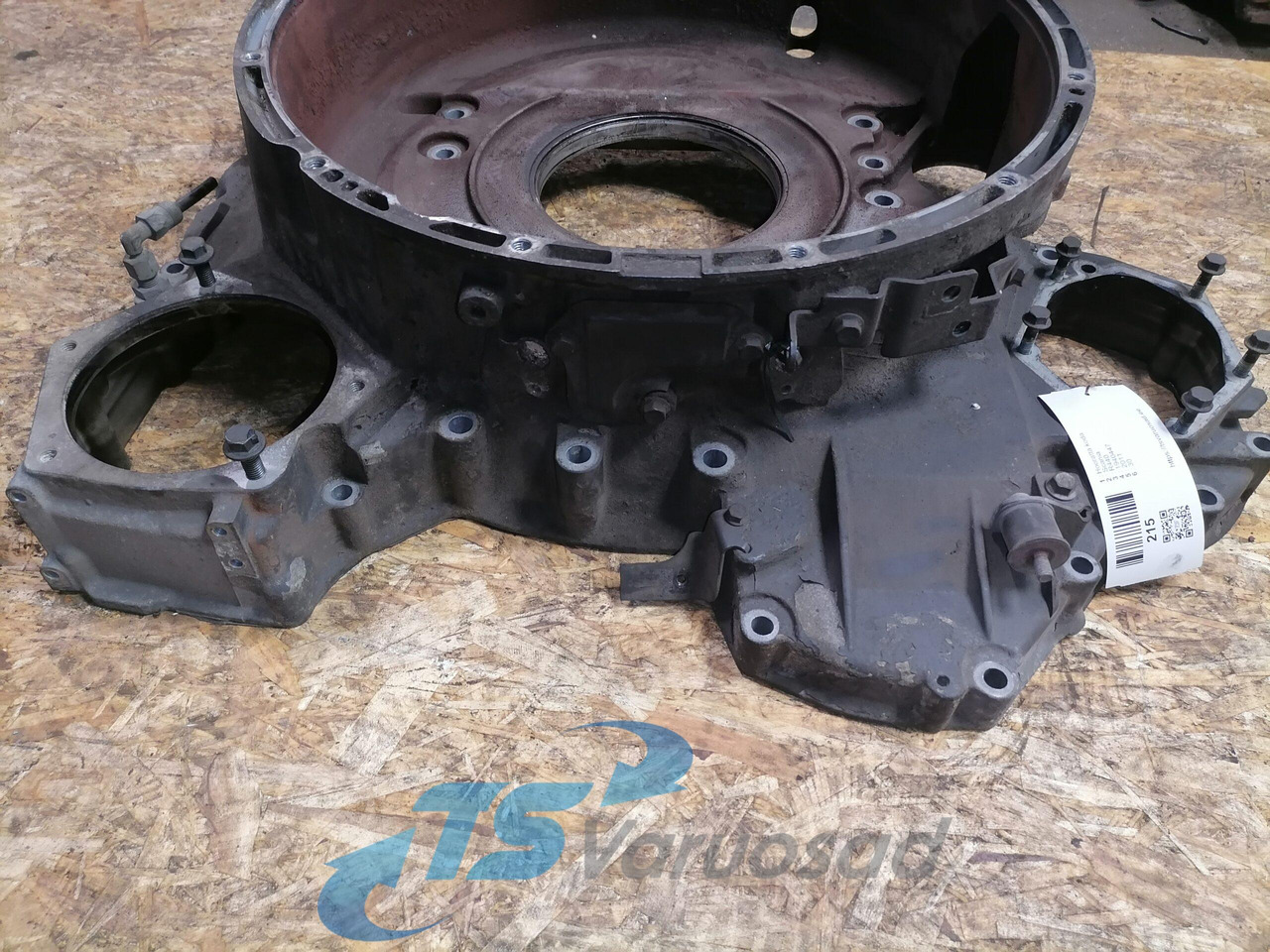 Scania Flywheel housing 1940447 - Volante de inercia para Camión: foto 4 Scania Flywheel housing 1940447 - Volante de inercia para Camión: foto 4