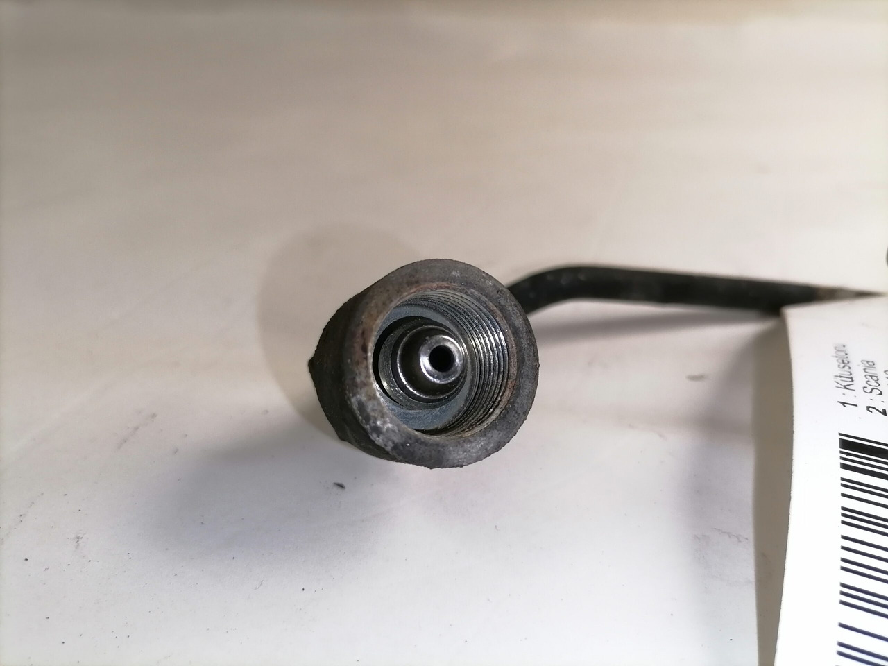 Scania Fuel pipe 1862547 - Procesamiento de combustible para Camión: foto 3 Scania Fuel pipe 1862547 - Procesamiento de combustible para Camión: foto 3