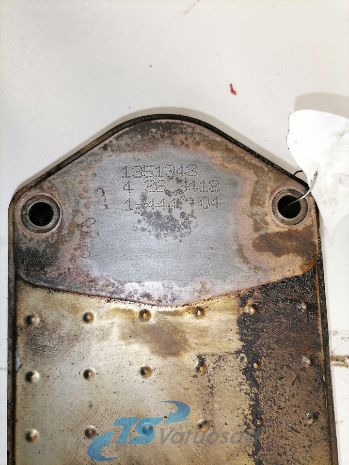Scania Gerabox oil cooler 1351348 - Caja de cambios y piezas para Camión: foto 2 Scania Gerabox oil cooler 1351348 - Caja de cambios y piezas para Camión: foto 2