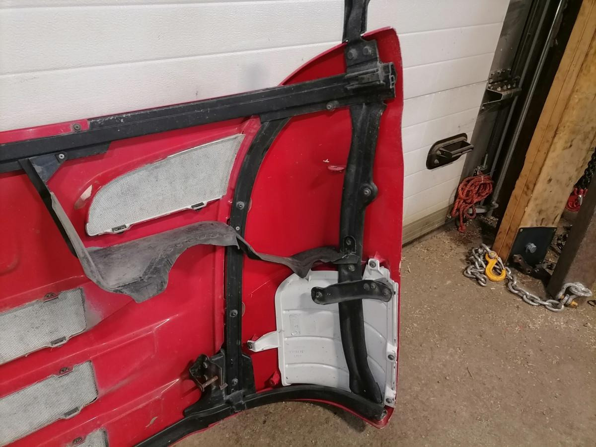 Scania Grille panel 1872158 - Parrilla para Camión: foto 5 Scania Grille panel 1872158 - Parrilla para Camión: foto 5