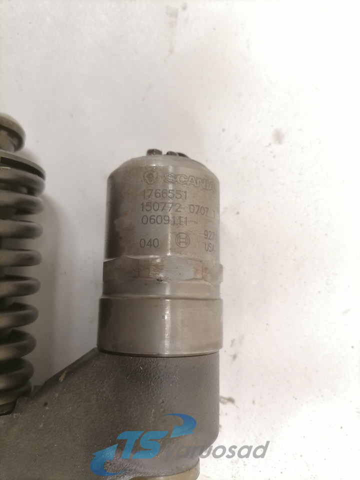 Scania Injector 1766551 - Bomba de combustible para Camión: foto 3 Scania Injector 1766551 - Bomba de combustible para Camión: foto 3