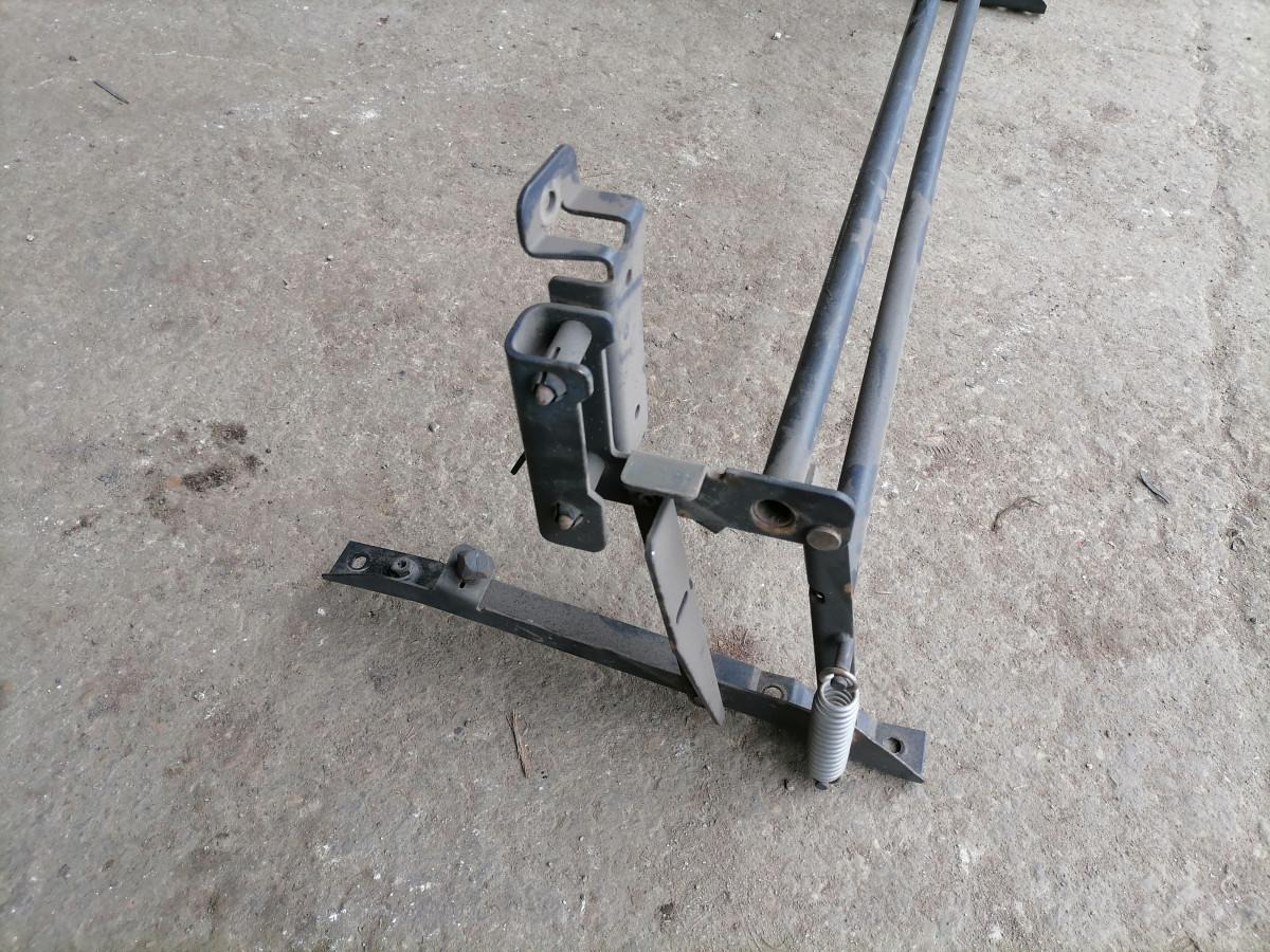 Scania Kabiini tuulesuunaja kandur 1383829 - Aerodinámica/ Spoiler para Camión: foto 3 Scania Kabiini tuulesuunaja kandur 1383829 - Aerodinámica/ Spoiler para Camión: foto 3