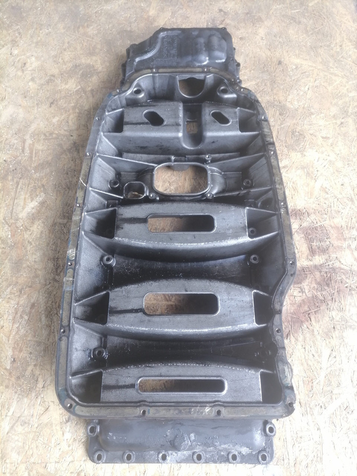 Scania Ladder frame 1942851 - Cárter de aceite para Camión: foto 4 Scania Ladder frame 1942851 - Cárter de aceite para Camión: foto 4