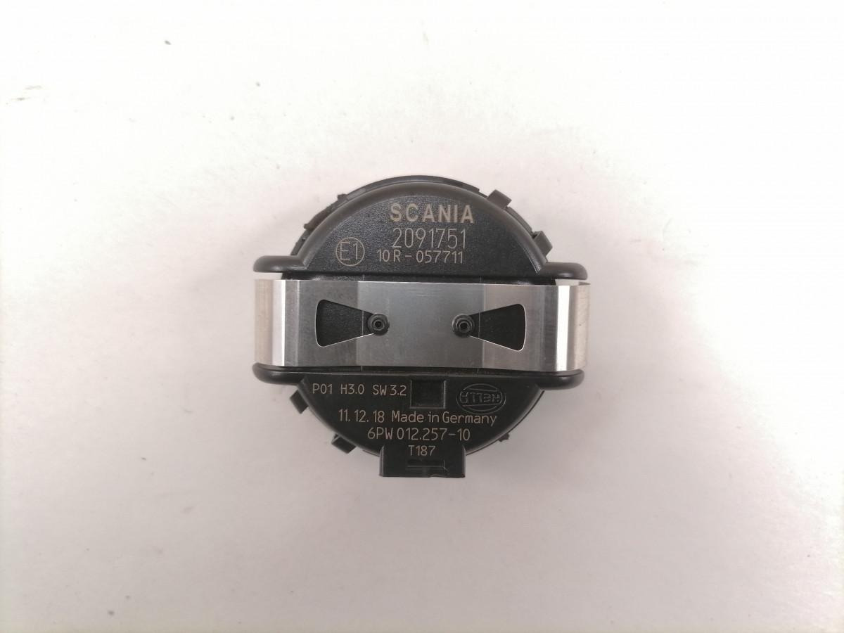 Scania Vihmasensor 2091751 - Unidad de control para Camión: foto 3 Scania Vihmasensor 2091751 - Unidad de control para Camión: foto 3