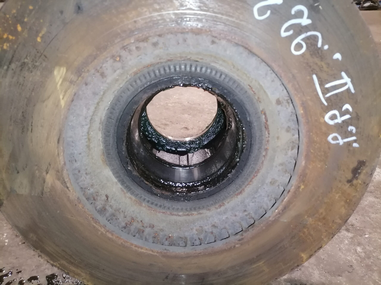 Scania Wheel hub 2290542 - Cubo para Camión: foto 2 Scania Wheel hub 2290542 - Cubo para Camión: foto 2