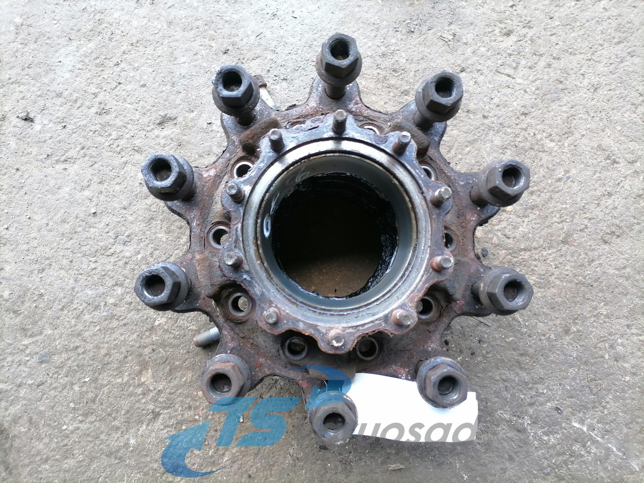 Scania Wheel hub 2290542 - Cubo para Camión: foto 2 Scania Wheel hub 2290542 - Cubo para Camión: foto 2