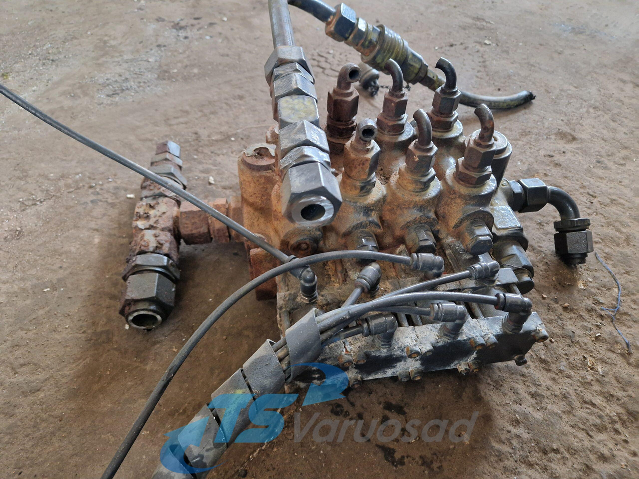 Universaalne Hydraulic control - Hidráulica para Camión: foto 4 Universaalne Hydraulic control - Hidráulica para Camión: foto 4