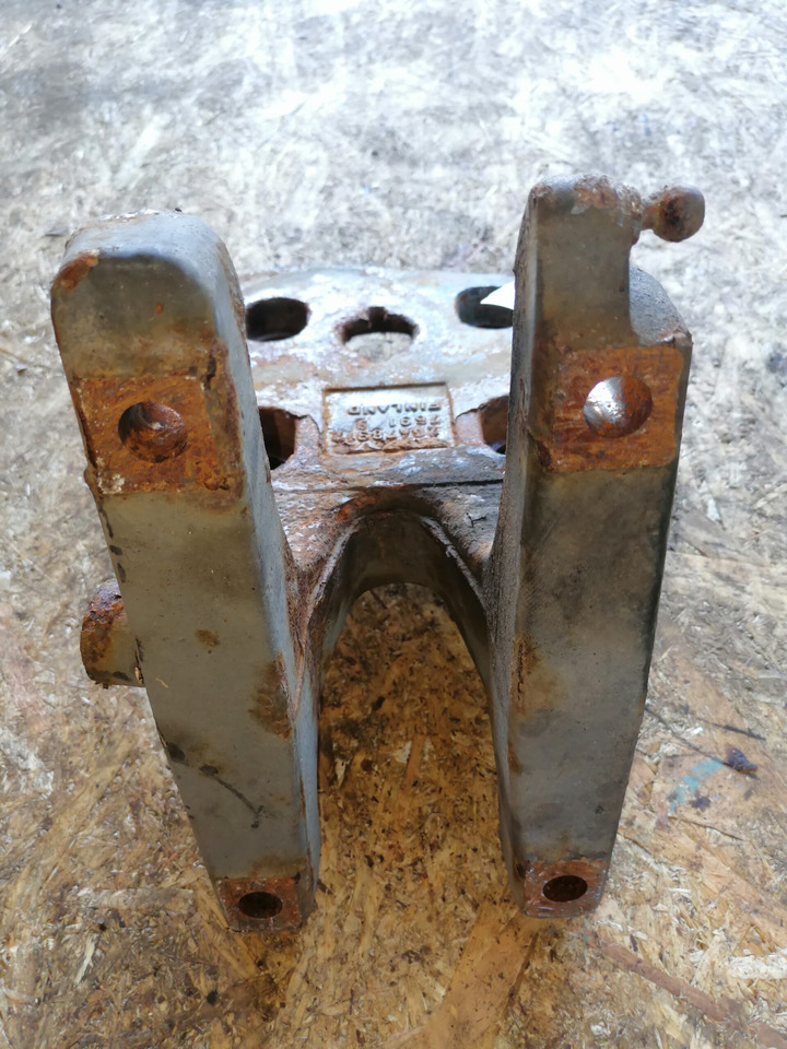 Volvo Bracket 20478912 - Suspensión para Camión: foto 4 Volvo Bracket 20478912 - Suspensión para Camión: foto 4