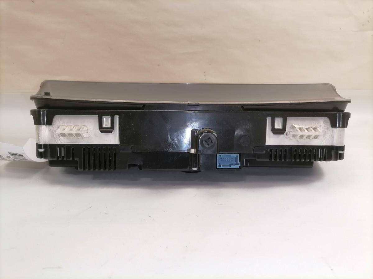 Volvo Dashboard 22038170 - Salpicadero para Camión: foto 4 Volvo Dashboard 22038170 - Salpicadero para Camión: foto 4