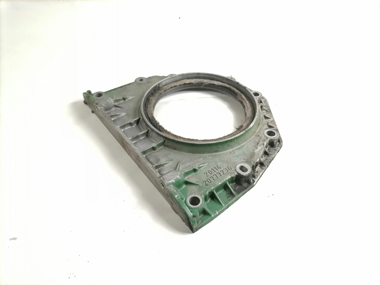 Volvo Engine front cover 20777236 - Motor y piezas para Camión: foto 1 Volvo Engine front cover 20777236 - Motor y piezas para Camión: foto 1