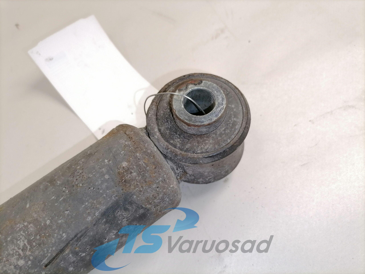 Volvo First axel shock absorber 21866530 - Amortiguadores para Camión: foto 3 Volvo First axel shock absorber 21866530 - Amortiguadores para Camión: foto 3