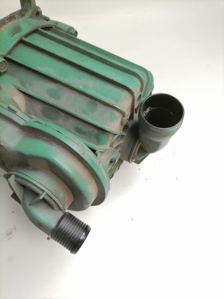 Volvo Karterituulutuse õliaurude separaator 21373007 - Cárter para Camión: foto 5 Volvo Karterituulutuse õliaurude separaator 21373007 - Cárter para Camión: foto 5