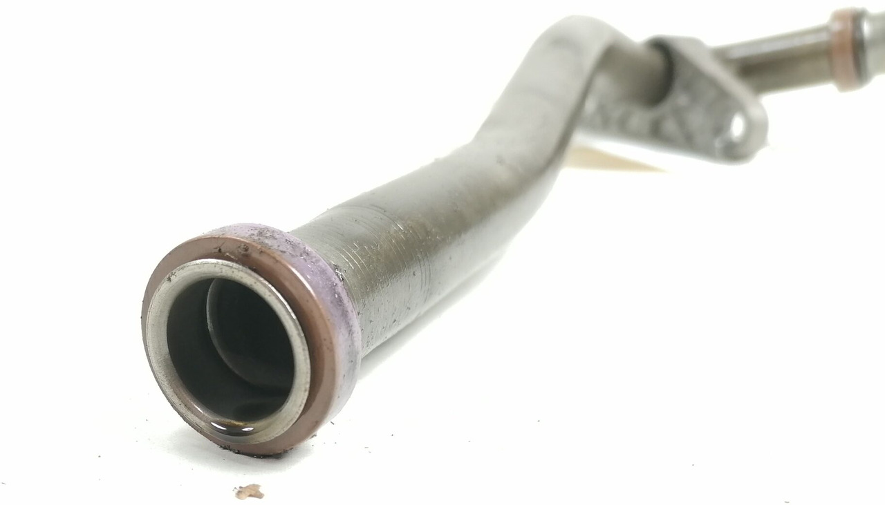 Volvo Oil pump pipe 20501240 - Bomba de aceite para Camión: foto 2 Volvo Oil pump pipe 20501240 - Bomba de aceite para Camión: foto 2
