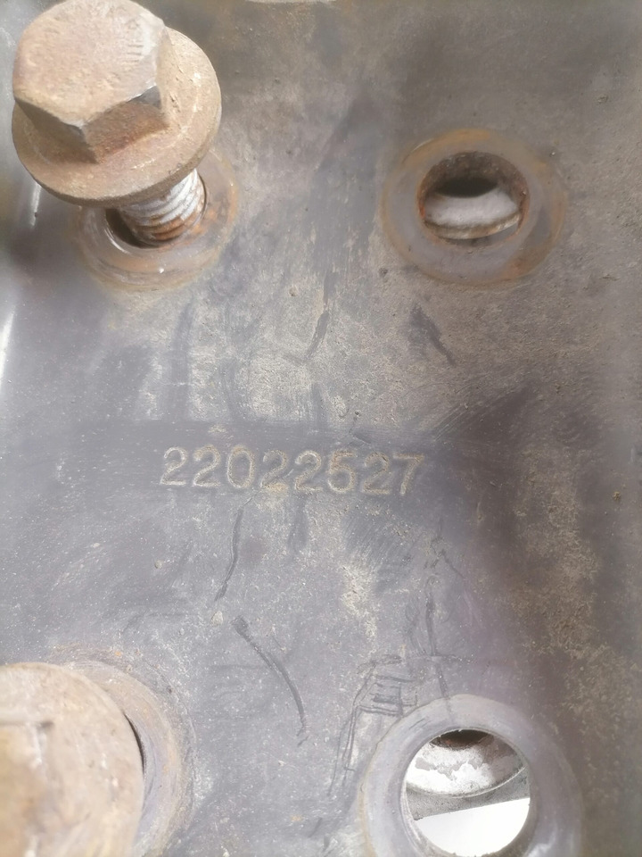 Volvo Shock absorber mounting 22022527 - Suspensión para Camión: foto 3 Volvo Shock absorber mounting 22022527 - Suspensión para Camión: foto 3