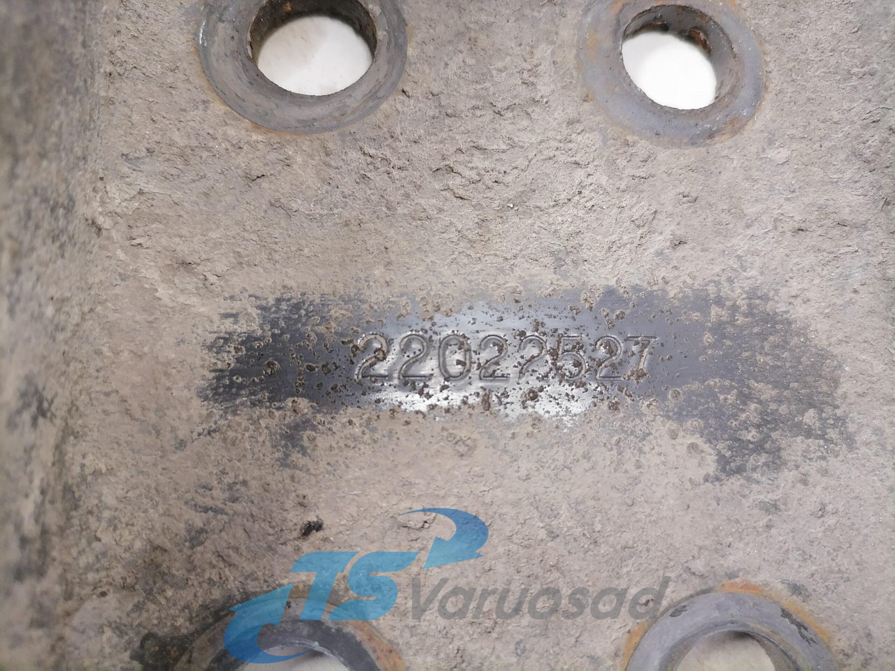 Volvo Shock absorber mounting 22022527 - Suspensión para Camión: foto 3 Volvo Shock absorber mounting 22022527 - Suspensión para Camión: foto 3