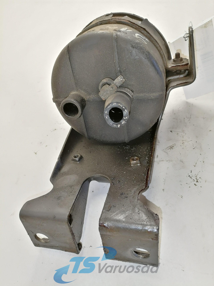 Volvo Steering oil tank+ bracket 1592945 - Manguera de dirección para Camión: foto 2 Volvo Steering oil tank+ bracket 1592945 - Manguera de dirección para Camión: foto 2