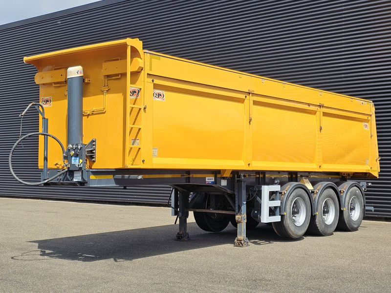 A.J.K. OPD / TIPPER / LIFT AXLE / DISC BRAKE - Semirremolque volquete: foto 1 A.J.K. OPD / TIPPER / LIFT AXLE / DISC BRAKE - Semirremolque volquete: foto 1