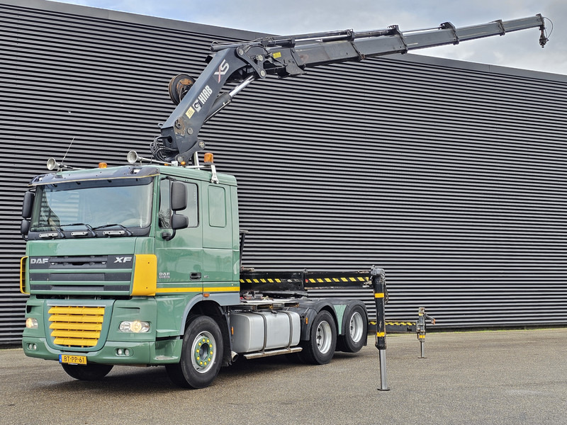 DAF XF 105.460 6X2 / HIAB 37 t/m CRANE / KRAN - Cabeza tractora: foto 1 DAF XF 105.460 6X2 / HIAB 37 t/m CRANE / KRAN - Cabeza tractora: foto 1