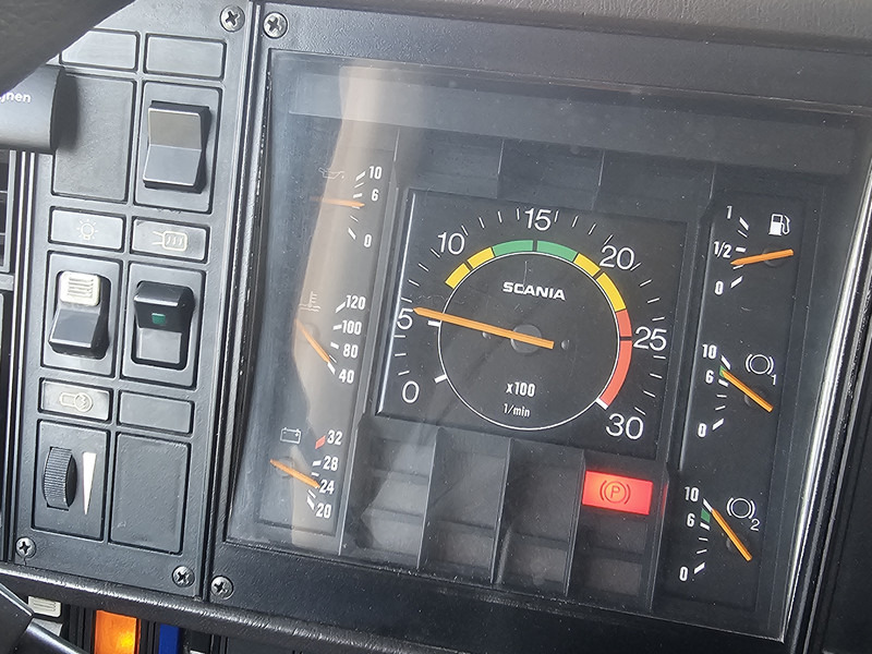 Cabeza tractora Scania R 112M 4x2 / TOPCONDITION / UNIQUE: foto 17