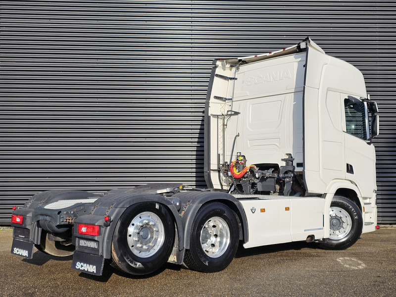 Scania R580 / V8 6X2 / RETARDER / FULL AIR - Cabeza tractora: foto 3 Scania R580 / V8 6X2 / RETARDER / FULL AIR - Cabeza tractora: foto 3
