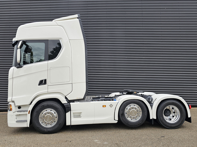 Scania S660 V8 6x2/4 / 2 x PTO / PARKING COOLER / FULL AIR - Cabeza tractora: foto 3 Scania S660 V8 6x2/4 / 2 x PTO / PARKING COOLER / FULL AIR - Cabeza tractora: foto 3