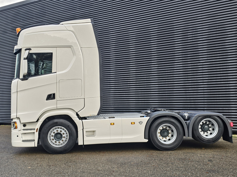 Scania S660 V8 6x2 BOOGIE / RETARDER / FULL AIR / 2 TANKS - Cabeza tractora: foto 2 Scania S660 V8 6x2 BOOGIE / RETARDER / FULL AIR / 2 TANKS - Cabeza tractora: foto 2