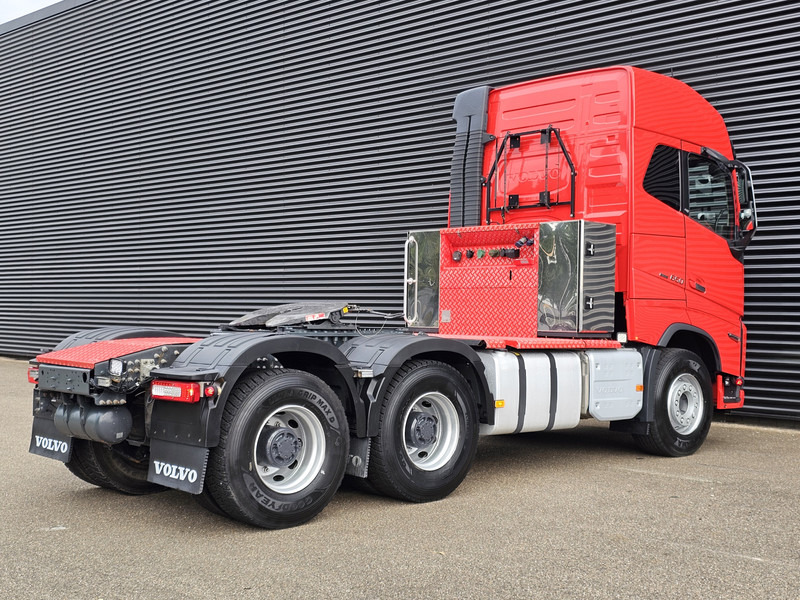 Volvo FH 16 650 / 6x4 BOOGIE / HYDRAULIC / RETARDER / 100T - Cabeza tractora: foto 2 Volvo FH 16 650 / 6x4 BOOGIE / HYDRAULIC / RETARDER / 100T - Cabeza tractora: foto 2