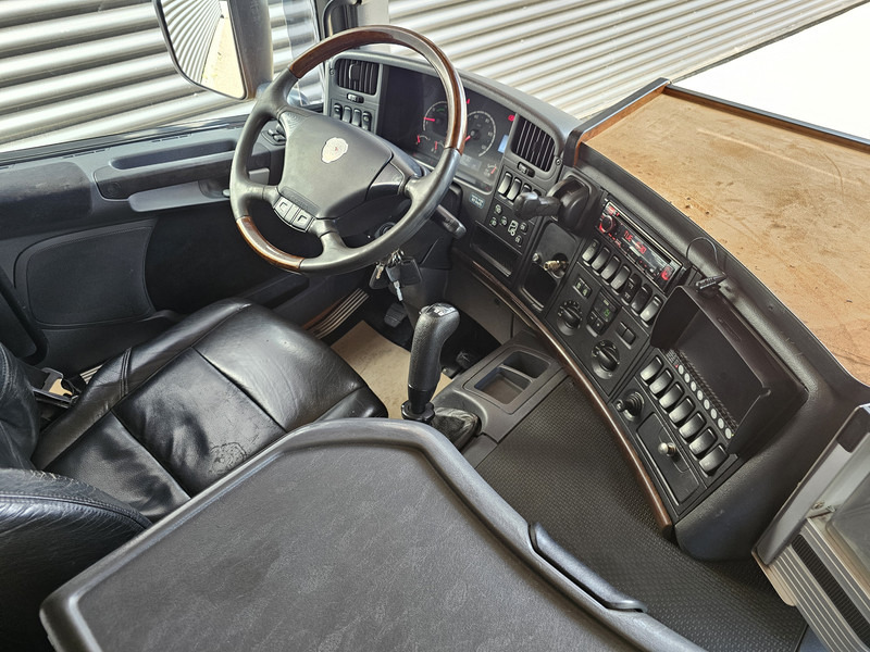 Camión Scania P420 10x4 / 150T / MANUAL GEARBOX / RETARDER: foto 18