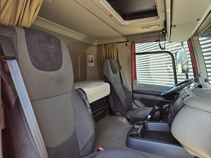 Camión volquete Ginaf DAF CF85.410 / 10x4 TIPPER / MANUAL GEARBOX: foto 16