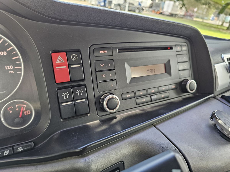 Camión con equipo de cable, Camión grúa MAN TGS 26.400 / 6x4H-2 / HMF Z KRAAN + CONTAINERSYSTEM: foto 10 Camión con equipo de cable, Camión grúa MAN TGS 26.400 / 6x4H-2 / HMF Z KRAAN + CONTAINERSYSTEM: foto 10