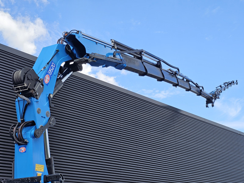 MAN TGX 35.480 8x4-4 / HMF 85 t/m + JIB / WINCH - Camión caja abierta, Camión grúa: foto 5 MAN TGX 35.480 8x4-4 / HMF 85 t/m + JIB / WINCH - Camión caja abierta, Camión grúa: foto 5