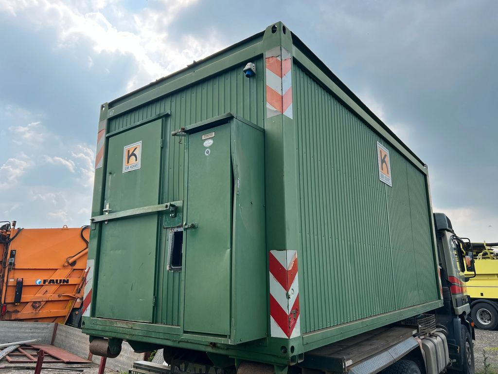 Büro Container mit Heizung Licht Tisch Schränke Büro Container mit Heizung Licht Tisch Schränke - Equipos de gancho multilift/ De cadena multilift: foto 3 Büro Container mit Heizung Licht Tisch Schränke Büro Container mit Heizung Licht Tisch Schränke - Equipos de gancho multilift/ De cadena multilift: foto 3