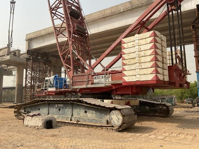 Terex Demag CC2800 - Grúa sobre orugas: foto 2 Terex Demag CC2800 - Grúa sobre orugas: foto 2