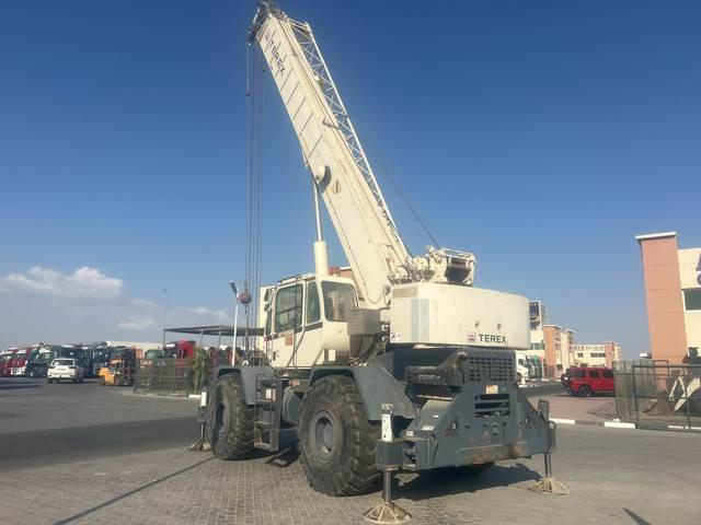 Terex RT555 - Grúa para terrenos difíciles: foto 2 Terex RT555 - Grúa para terrenos difíciles: foto 2