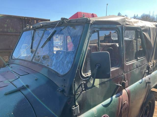 Coche UAZ 469B: foto 11