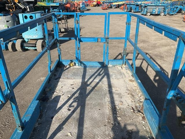 Plataforma de tijeras Genie GS2669RT: foto 23