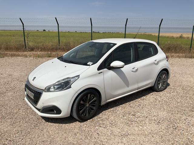 Peugeot 208 Signature PureTech 82 - Coche: foto 1 Peugeot 208 Signature PureTech 82 - Coche: foto 1