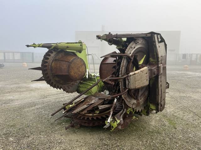 CLAAS RU 450 - Cabezal de maíz: foto 1 CLAAS RU 450 - Cabezal de maíz: foto 1
