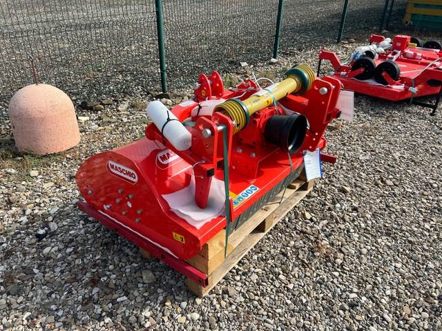Maschio Gaspardo Brava 120 3P Fix - Desbrozadora de martillos: foto 2 Maschio Gaspardo Brava 120 3P Fix - Desbrozadora de martillos: foto 2