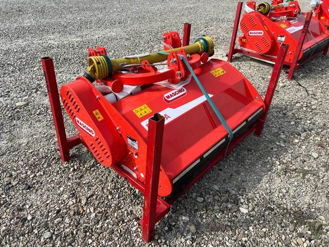 Maschio Gaspardo Brava 120 3P Fix - Desbrozadora de martillos: foto 4 Maschio Gaspardo Brava 120 3P Fix - Desbrozadora de martillos: foto 4