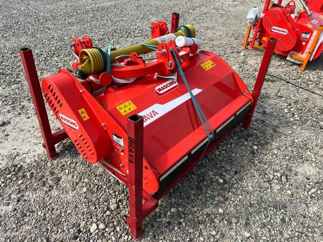 Maschio Gaspardo Brava 120 3P Fix - Desbrozadora de martillos: foto 4 Maschio Gaspardo Brava 120 3P Fix - Desbrozadora de martillos: foto 4