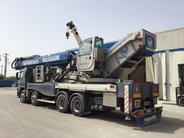 Volvo FM - Camión con plataforma elevadora: foto 2 Volvo FM - Camión con plataforma elevadora: foto 2
