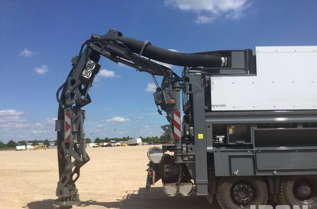 Leasing de  Rivard - Mercedes-Benz EXVAC - Arocs 3253 8x4 Rivard - Mercedes-Benz EXVAC - Arocs 3253 8x4: foto 7