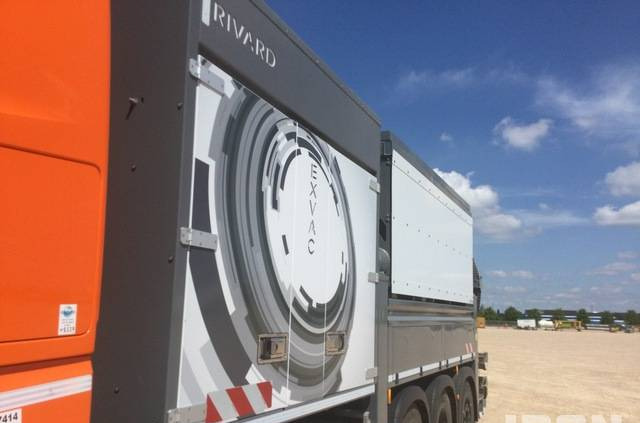 Leasing de  Rivard - Mercedes-Benz EXVAC - Arocs 3253 8x4 Rivard - Mercedes-Benz EXVAC - Arocs 3253 8x4: foto 6