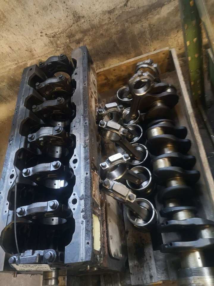 DAF Ersatztteile 0281010045 DAF XF 95 - Bloque de cilindros para Camión: foto 4 DAF Ersatztteile 0281010045 DAF XF 95 - Bloque de cilindros para Camión: foto 4