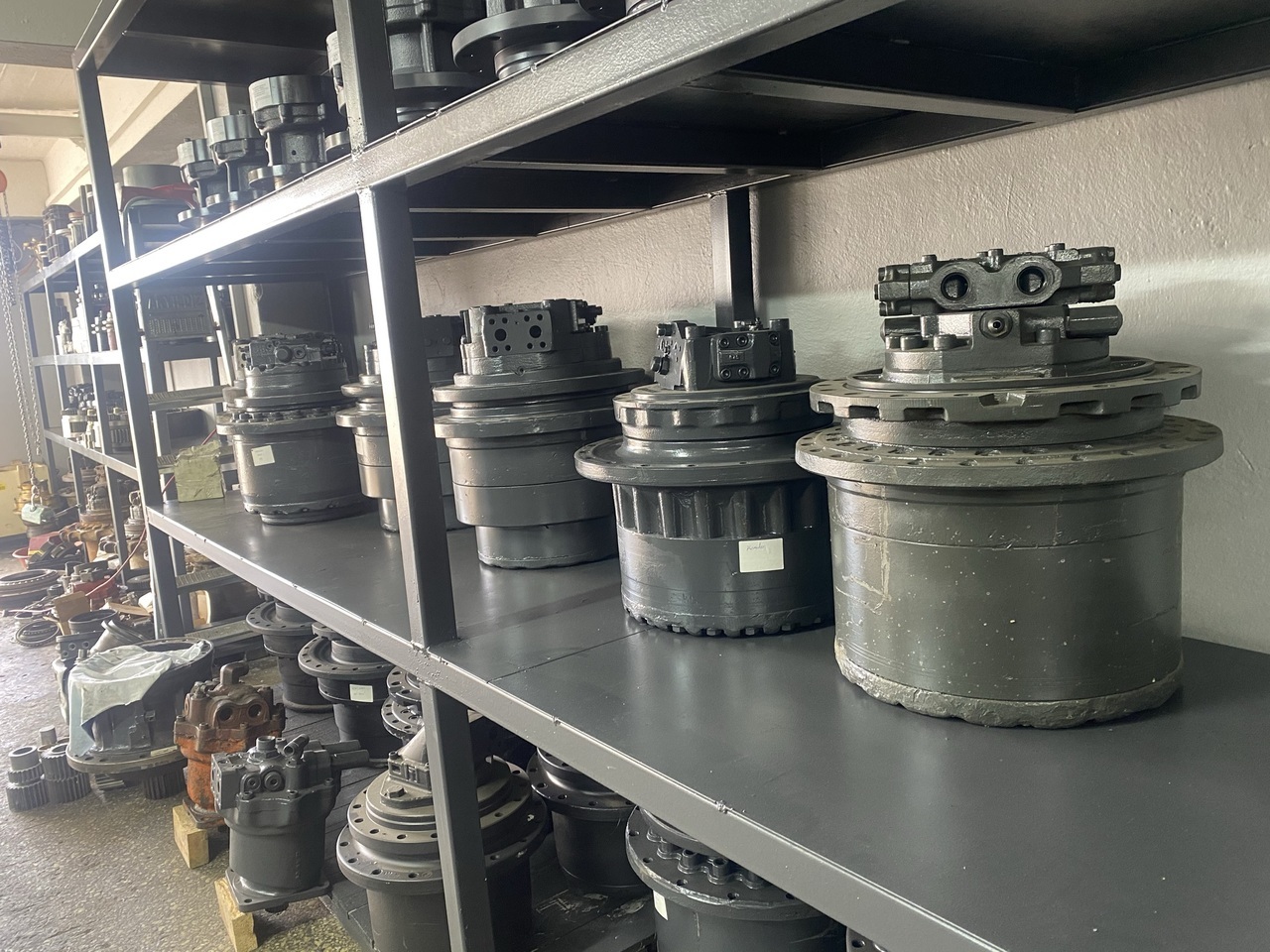 HITACHI KULE DÖNÜŞ - Motor hidráulico para Excavadora: foto 1 HITACHI KULE DÖNÜŞ - Motor hidráulico para Excavadora: foto 1