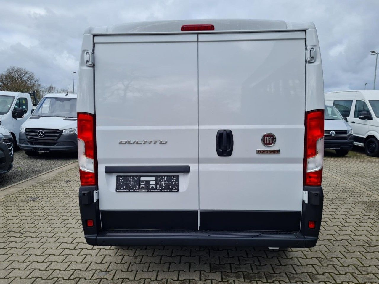 Fiat Ducato 30 Kasten L1H1 KLIMA PDC TEMPOMAT - Furgoneta pequeña: foto 5 Fiat Ducato 30 Kasten L1H1 KLIMA PDC TEMPOMAT - Furgoneta pequeña: foto 5