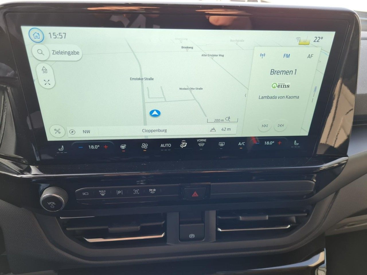 Furgoneta de pasajeros Ford Tourneo Custom 320 Titanium X L1 AHK LED LMF NAV: foto 16
